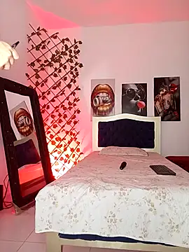 ARTHUR MINI online show from 10/09/25, 01:03