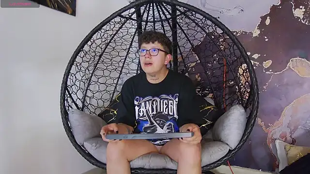 alex noa online show from 09/20/25, 07:37