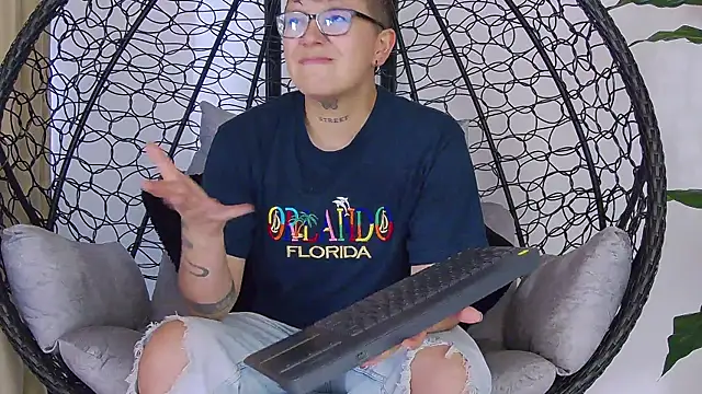 alex noa online show from 10/15/25, 07:14