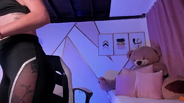 maye wells online show from 02/03/25, 11:58