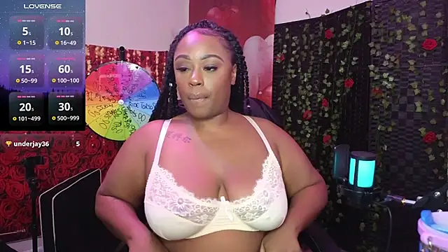 cheriserozequeen online show from 10/31/25, 04:13