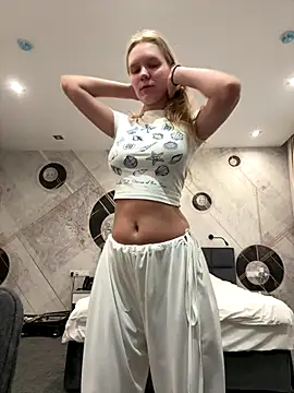 Ketitull online show from 09/12/25, 04:23