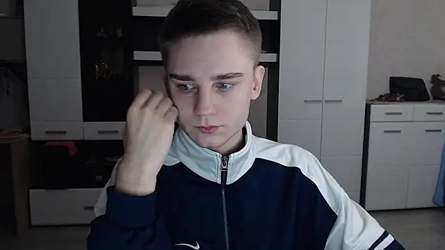 angryzan online show from 02/03/25, 04:04