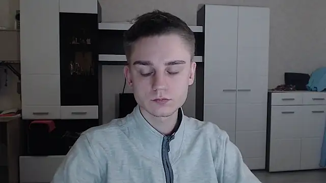 angryzan online show from 02/04/25, 07:18