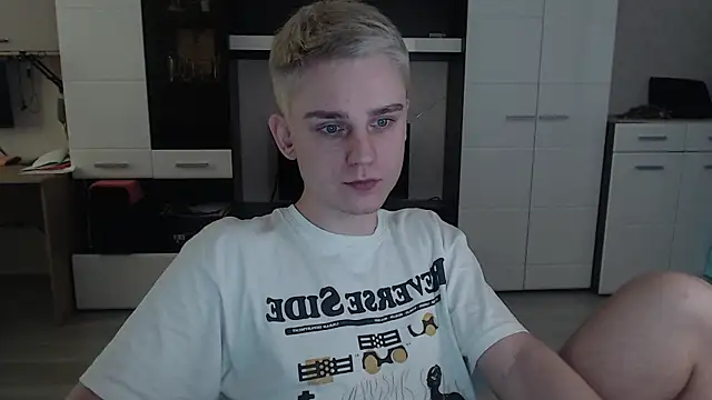 angryzan online show from 02/18/25, 07:43