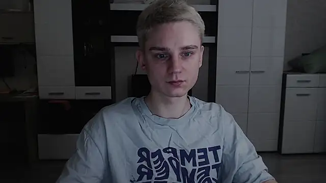 angryzan online show from 02/28/25, 04:32