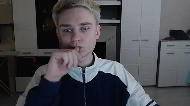 angryzan online show from 03/18/25, 04:15