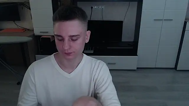 angryzan online show from 09/30/25, 06:07