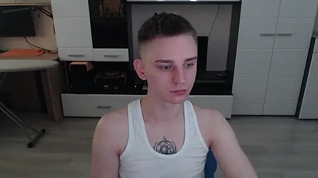 angryzan online show from 10/02/25, 04:52