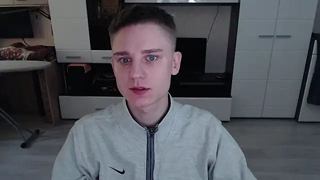 angryzan online show from 10/10/25, 05:06