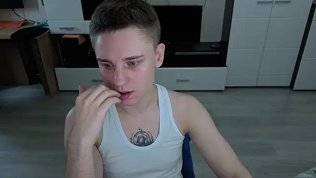 angryzan online show from 11/14/25, 07:07