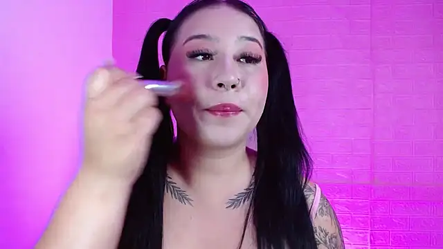  hooly online show from 10/11/25, 02:04