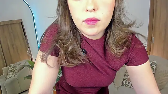 Snapshot of SofiMeza chatting on 02/11/26, 05:29 SofiMeza online show from 02/11/26, 05:29