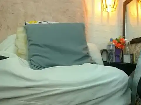 Snapshot of hairy_pussywet chatting on 02/03/25, 03:17 hairy pussywet online show from 02/03/25, 03:17