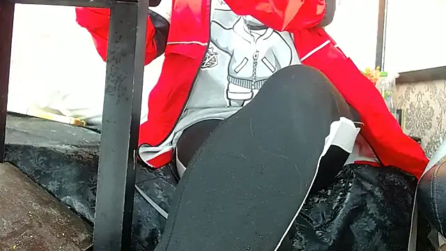 Snapshot of hairy_pussywet chatting on 02/06/25, 03:20 hairy pussywet online show from 02/06/25, 03:20