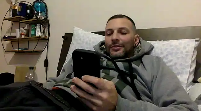 Snapshot of goroasroma90 chatting on 03/01/25, 04:11 goroasroma90 online show from 03/01/25, 04:11