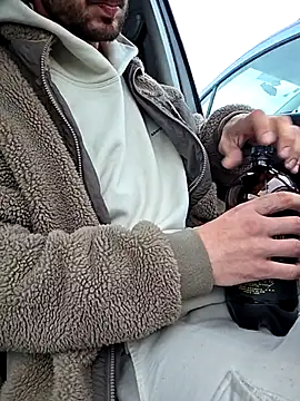 Zeefy online show from 10/30/25, 08:05