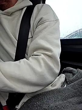 Zeefy online show from 11/16/25, 08:09