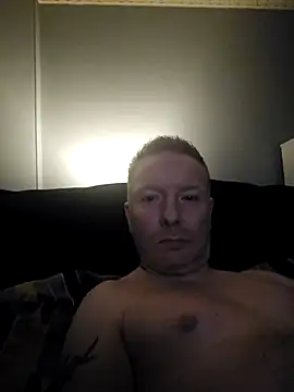 walker1979 online show from 10/31/25, 08:43