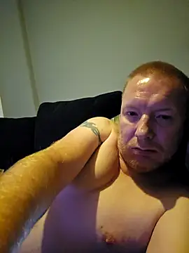 Snapshot of walker1979 chatting on 07/28/26, 03:32 walker1979 online show from 07/28/26, 03:32