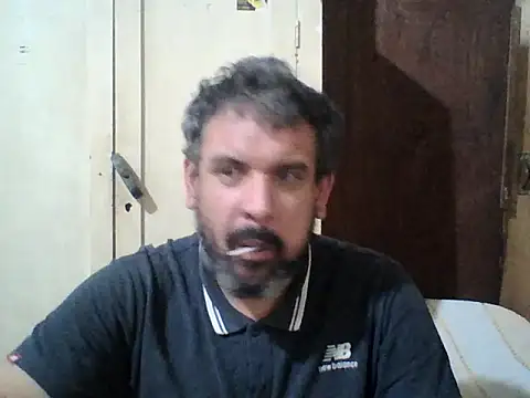 Rodrigo happy online show from 10/24/25, 02:19