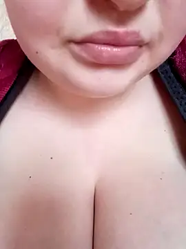 Snapshot of Mickey_Shelly chatting on 02/14/25, 10:59 Mickey Shelly online show from 02/14/25, 10:59