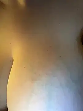 Snapshot of Mickey_Shelly chatting on 10/18/25, 05:43 Mickey Shelly online show from 10/18/25, 05:43