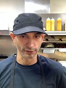 hailzeffn online show from 09/15/25, 10:21