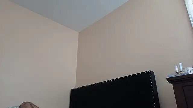 hailzeffn online show from 10/04/25, 05:22