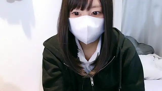 Snapshot of YUTSU_KI chatting on 05/05/26, 04:04 YUTSU KI online show from 05/05/26, 04:04