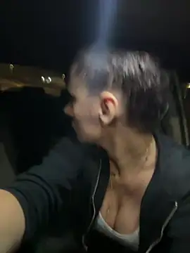 therealbeverlycious online show from 04/10/26, 08:57