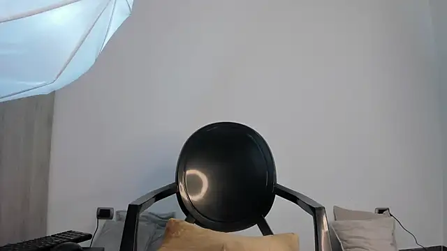  miamadison online show from 03/15/25, 11:40