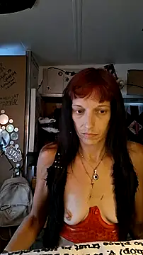 whitetrashdirtyslut online show from 06/05/26, 12:55