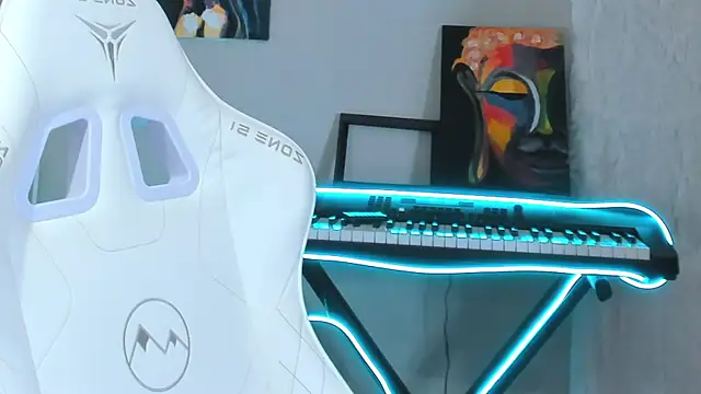 4ever dude online show from 02/20/25, 03:56