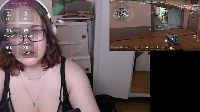 playvalorantwithmenow online show from 10/31/25, 01:39