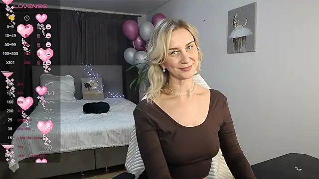 Vanessa Nowak online show from 02/25/25, 04:21