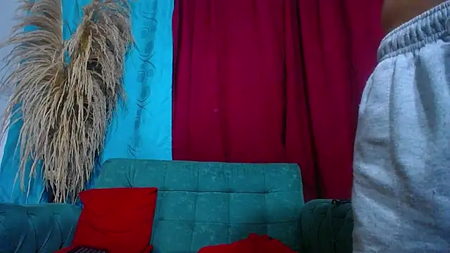 Leon hot X online show from 01/06/25, 10:58