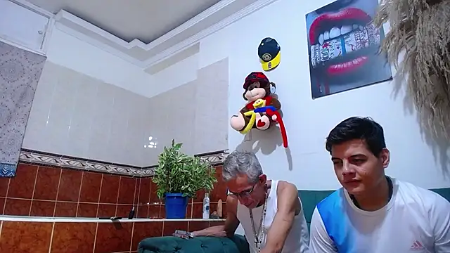 Leon hot X online show from 02/18/25, 10:14