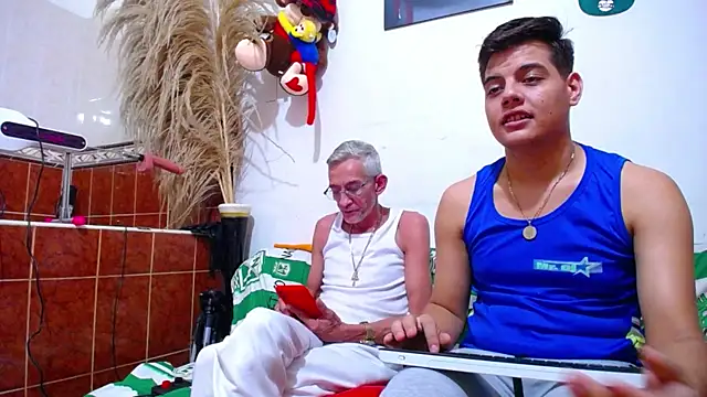 Leon hot X online show from 03/13/25, 02:55