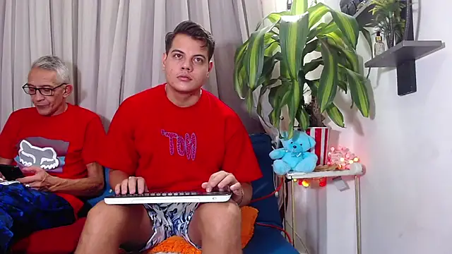 Leon hot X online show from 02/26/26, 07:46