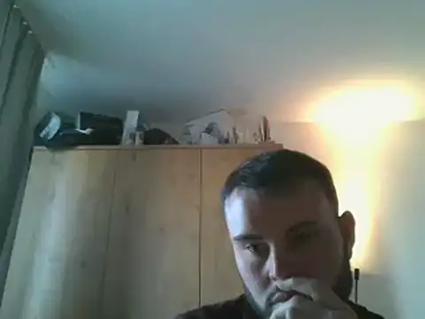 Snapshot of hotshot5395 chatting on 01/19/25, 02:59 hotshot5395 online show from 01/19/25, 02:59