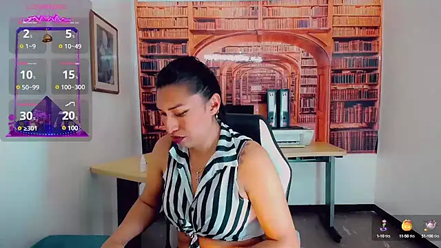 Snapshot of khiara_moretti chatting on 12/27/24, 10:37 khiara moretti online show from 12/27/24, 10:37