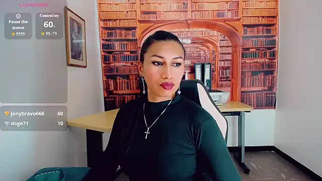 Snapshot of khiara_moretti chatting on 12/29/24, 01:24 khiara moretti online show from 12/29/24, 01:24