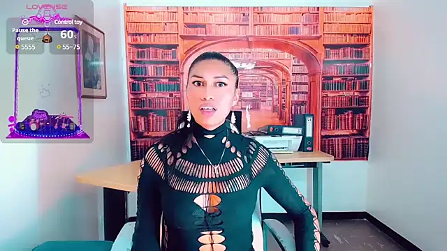 Snapshot of khiara_moretti chatting on 01/27/25, 07:35 khiara moretti online show from 01/27/25, 07:35