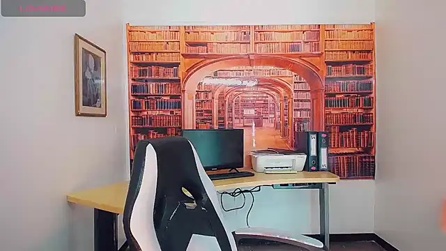 Snapshot of khiara_moretti chatting on 02/08/25, 07:38 khiara moretti online show from 02/08/25, 07:38