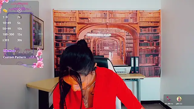 Snapshot of khiara_moretti chatting on 02/21/25, 01:44 khiara moretti online show from 02/21/25, 01:44