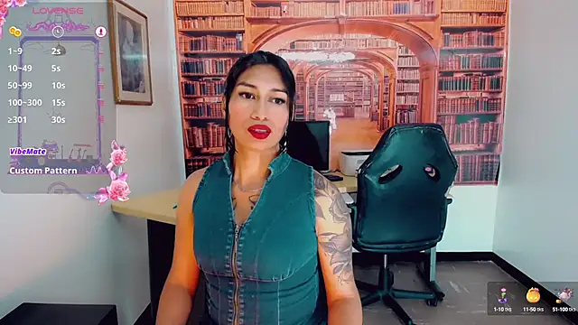 Snapshot of khiara_moretti chatting on 03/06/25, 07:43 khiara moretti online show from 03/06/25, 07:43