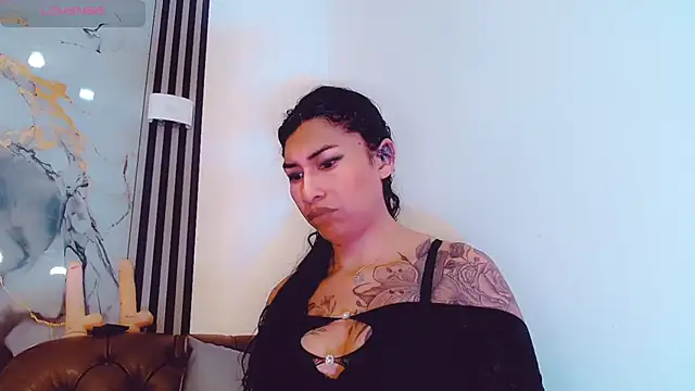 Snapshot of khiara_moretti chatting on 10/22/25, 11:10 khiara moretti online show from 10/22/25, 11:10