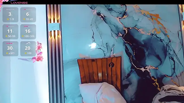 khiara moretti online show from 12/20/25, 11:39