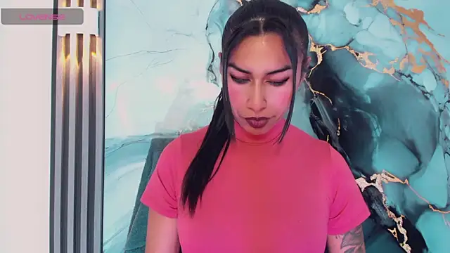 khiara moretti online show from 02/04/26, 06:58